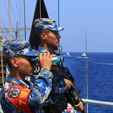 “護(hù)航先鋒”?？谂灒阂娮C中國海軍護(hù)航十年
