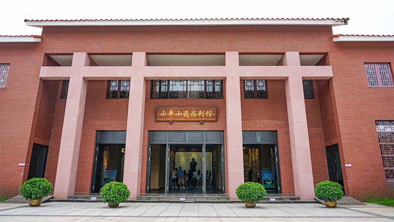 “在這里讀懂初心使命——網(wǎng)絡媒體革命老區(qū)行”走進江西南昌