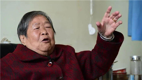 渡江英雄馬毛姐：跟著共產(chǎn)黨，老百姓才有好日子過(guò)