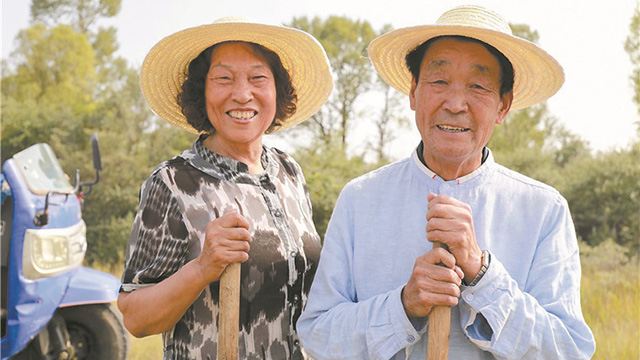 “時代楷模”張連?。簶s譽的背后，離不開妻子的默默支持