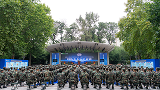 寓教于樂，走進火箭軍工程大學(xué)火熱游園現(xiàn)場