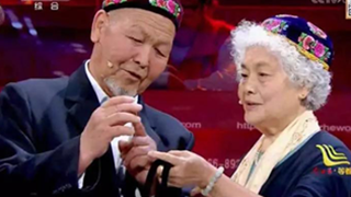 火車上的一面之緣，讓他們彼此牽掛了半個世紀