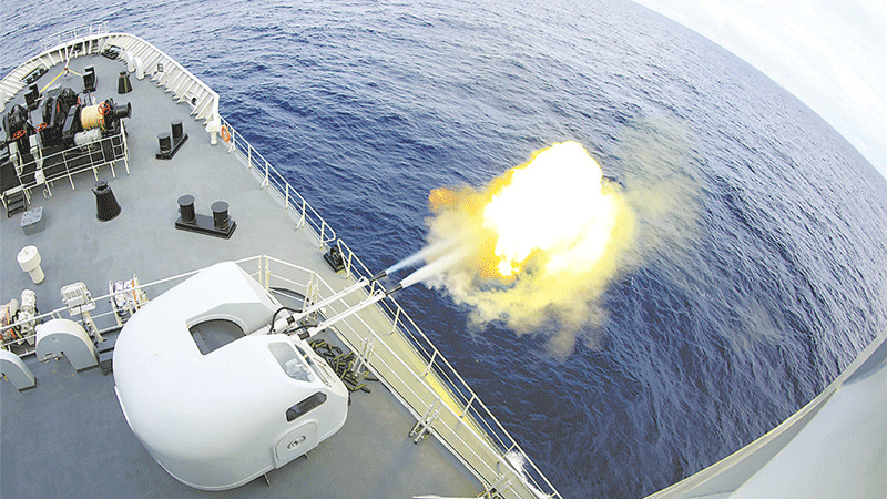 茫茫大海作考場，海軍某勤務船大隊海上訓練考核掠影