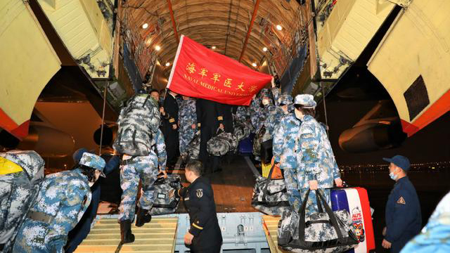 喜迎黨的二十大特刊丨沖鋒有我，解放軍來了