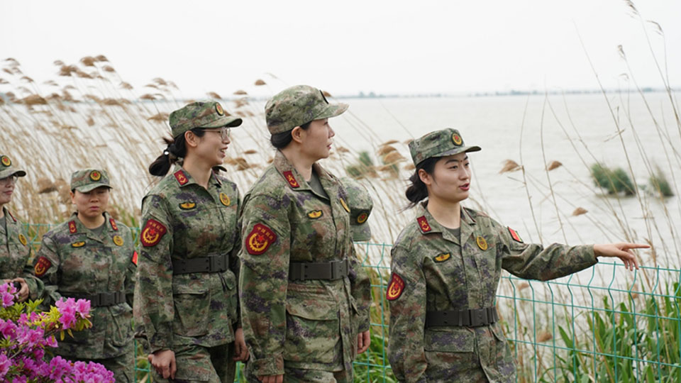 探訪蘇州市虎丘區(qū)太湖女子民兵連：用蘇繡助力鄉(xiāng)村振興
