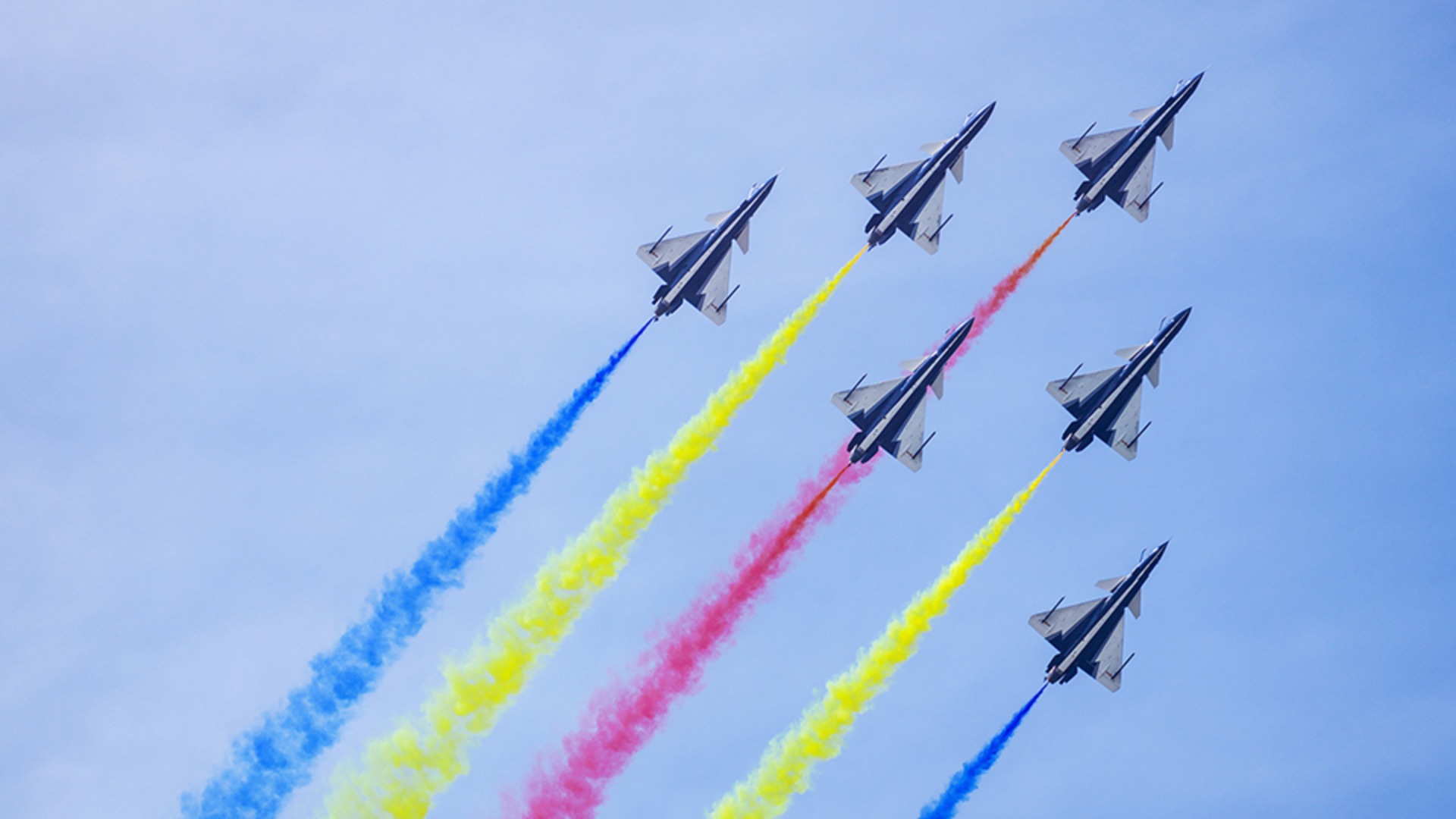 人民空軍成立76周年丨一組海報(bào)祝福人民空軍生日快樂