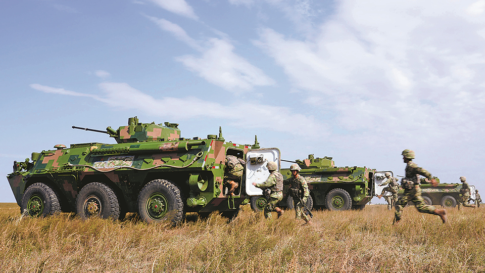 “劉老莊連”官兵傳承紅色基因奮楫強(qiáng)軍征程影像
