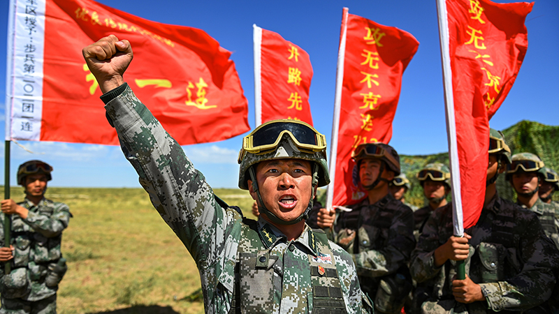 了不起的中國軍人丨楊德龍：立身為旗，當(dāng)好星火傳承人
