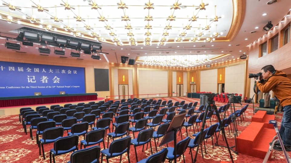 現(xiàn)場畫面！探訪2025年全國兩會新聞中心