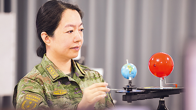 最美新時(shí)代革命軍人風(fēng)采丨何元智:“織網(wǎng)”無(wú)聲為勝戰(zhàn)